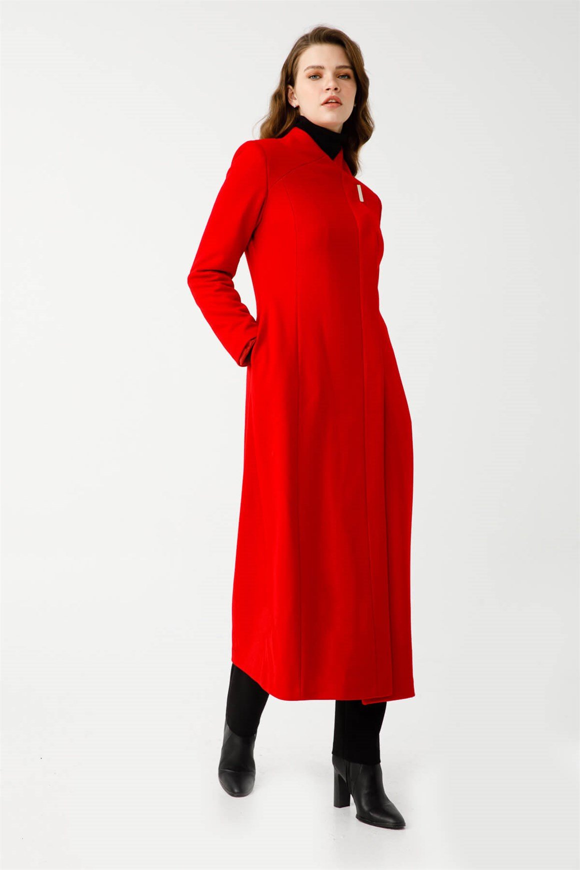 Verev Yaka Manto  Kırmızı