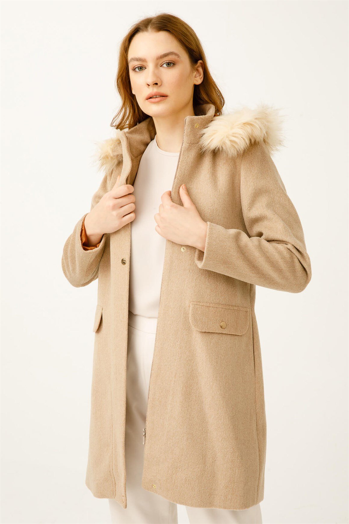 Yün Kumaş Fermuar Kapamalı Kapişonlu Kaban  Camel