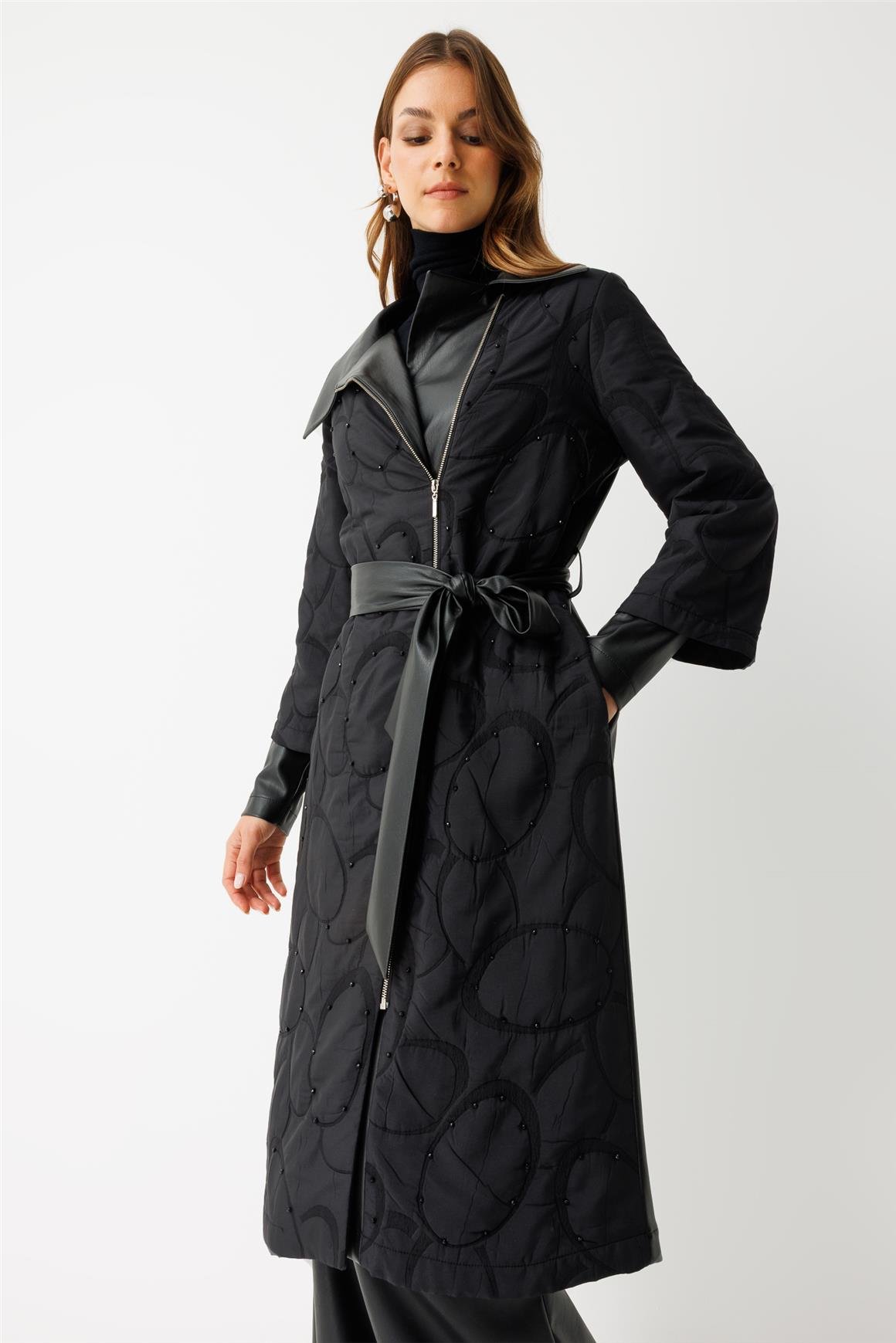 Fermuar Kapamalı Kristal Taş Detaylı Kap  Siyah