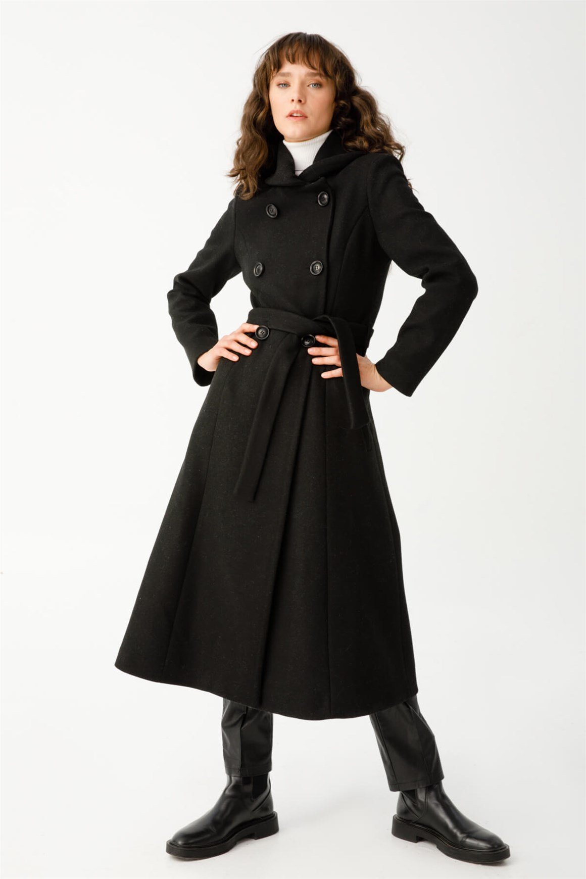 Boğum Yakalı Kruvaze Manto  Siyah