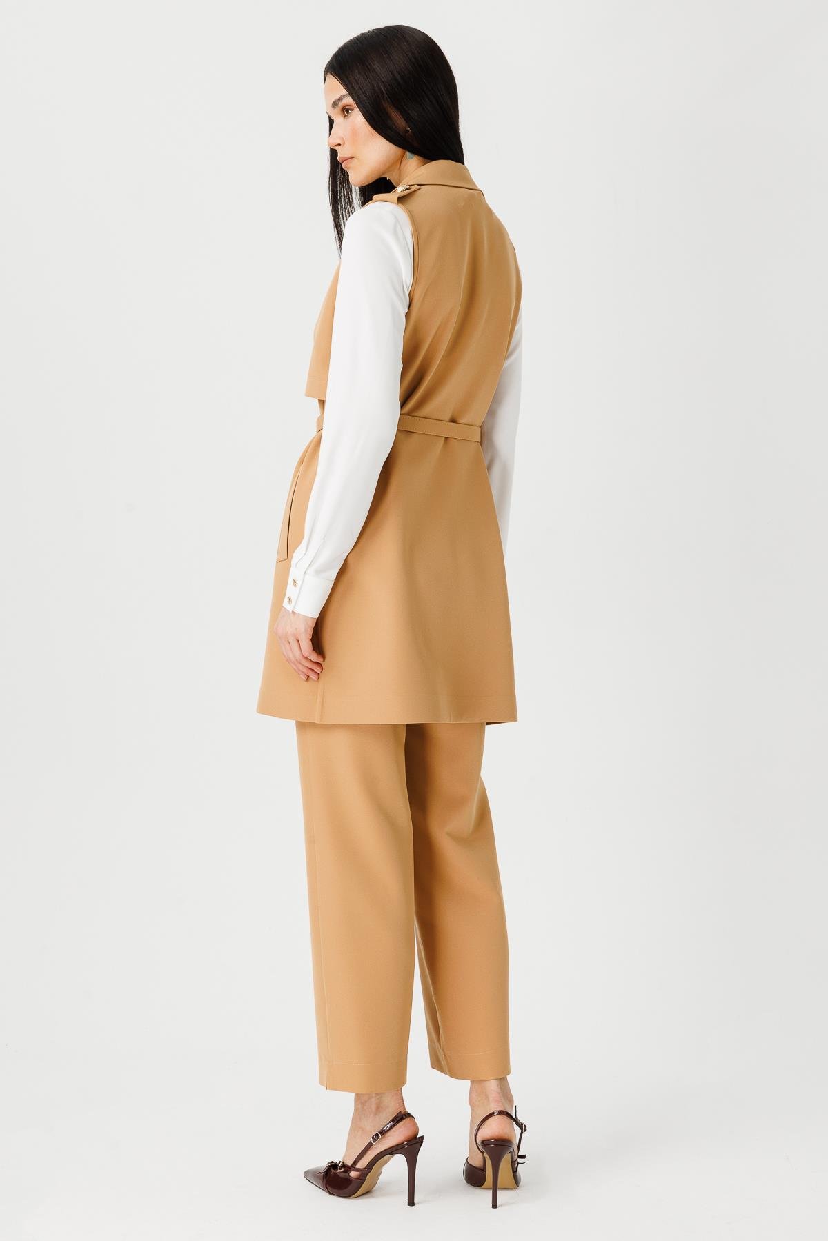 Aller Detaylı İnce Kemerli Yelek Pantolon Tunik  Camel