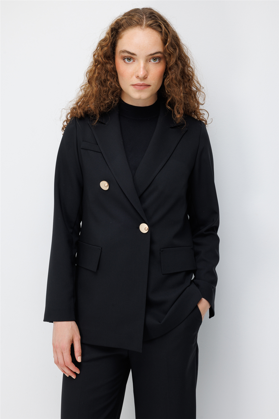 Asimetrik Düğme Detaylı Blazer Takım  Siyah