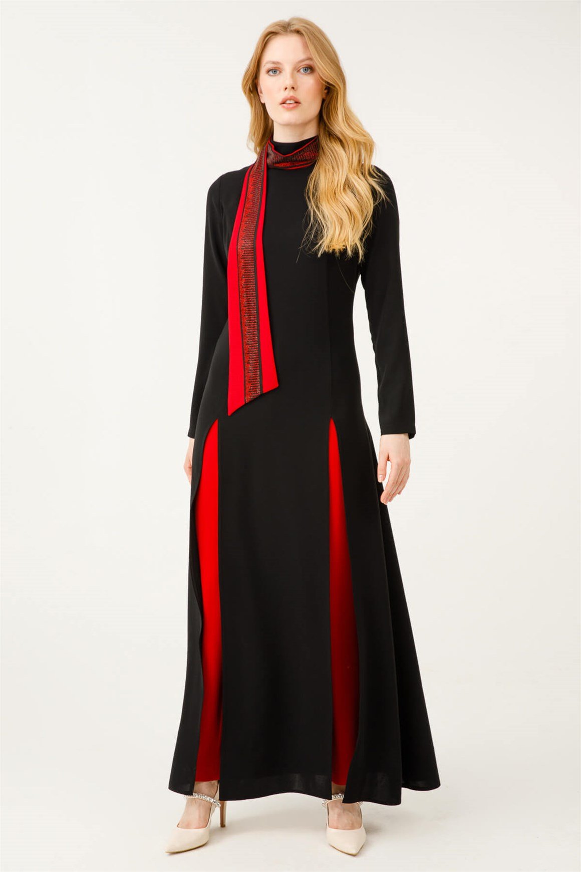 Atkı ÜZeri Taş İşlı Yırtmaçlı Şık Takım  Kırmızı