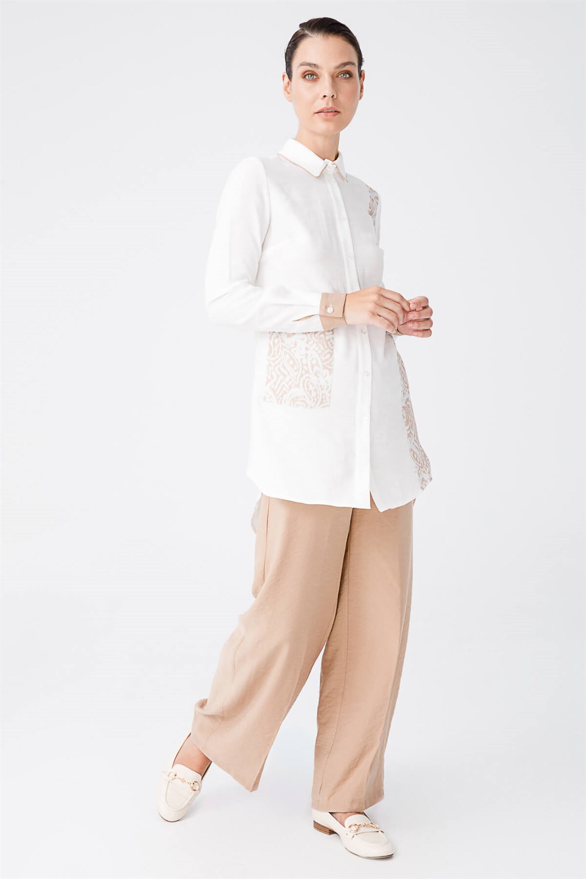 Batik Desenli Tunik Pantolonlu Takım  Vizon