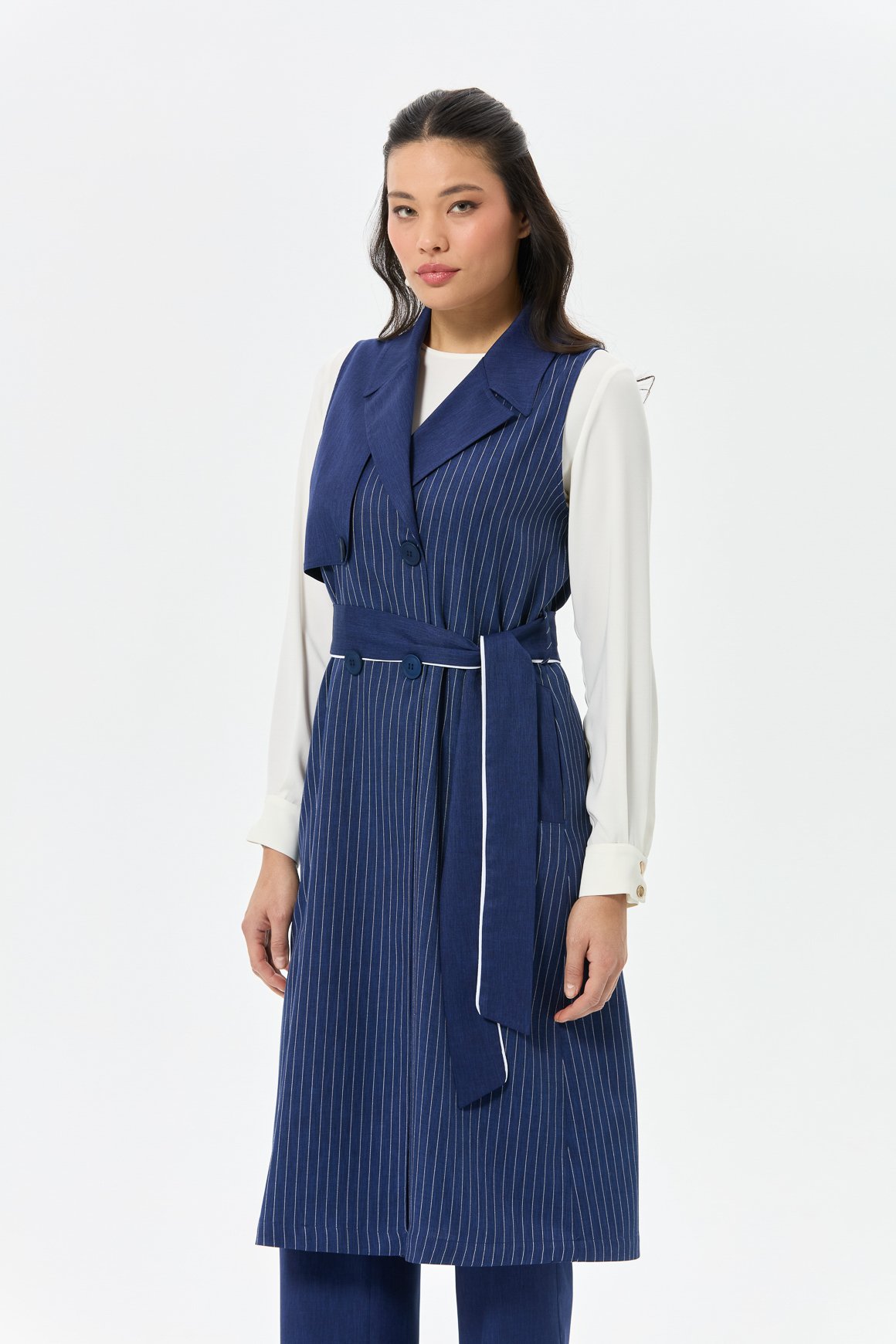 Çizgili ve Düz Polyviskon Kumaş Uzun Yelekli Pantolonlu Takım  Laci