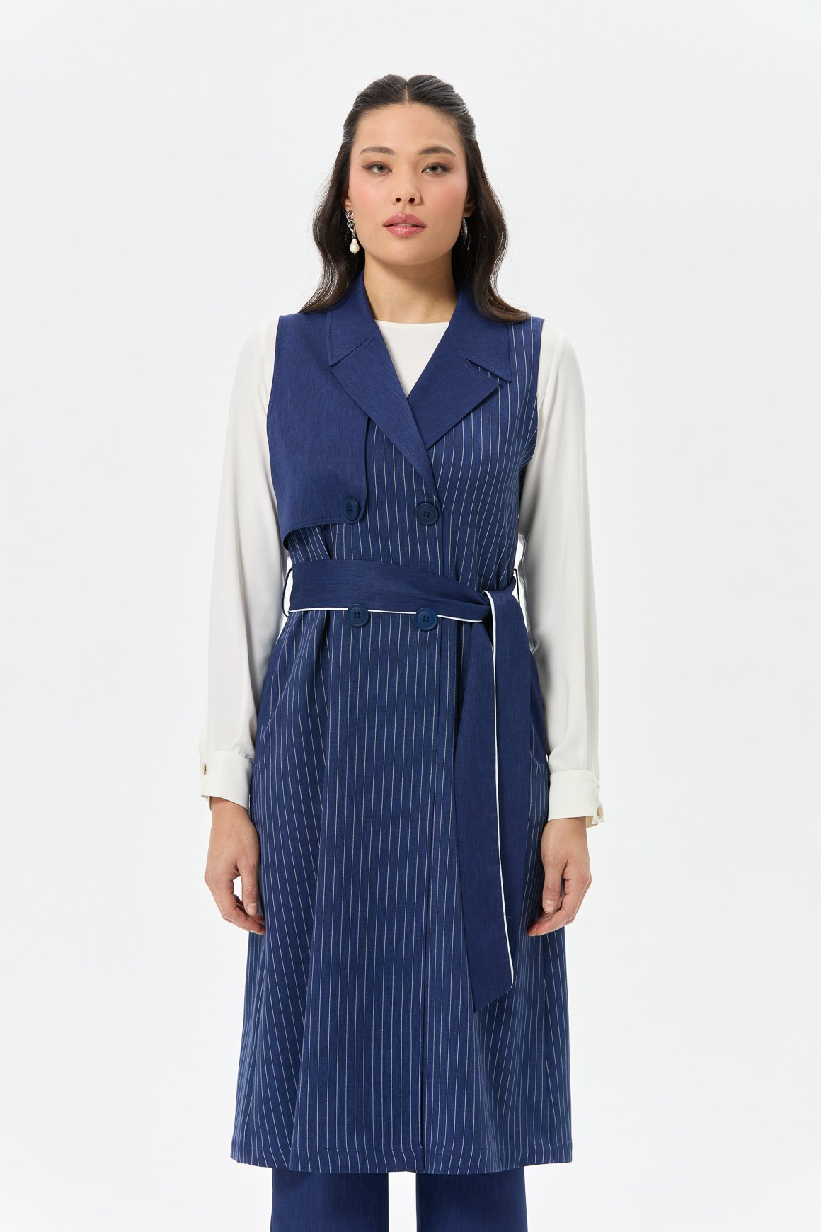 Çizgili ve Düz Polyviskon Kumaş Uzun Yelekli Pantolonlu Takım  Laci