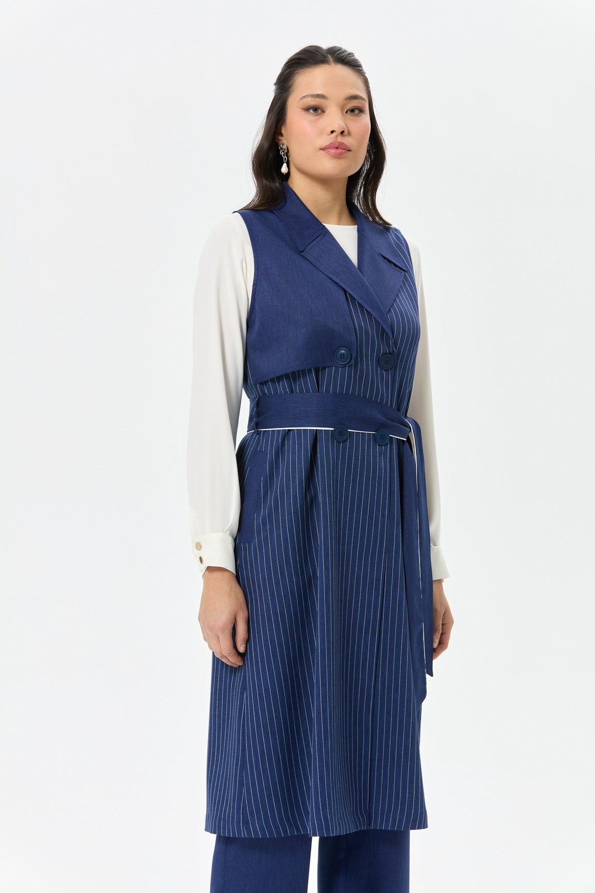 Çizgili ve Düz Polyviskon Kumaş Uzun Yelekli Pantolonlu Takım  Laci