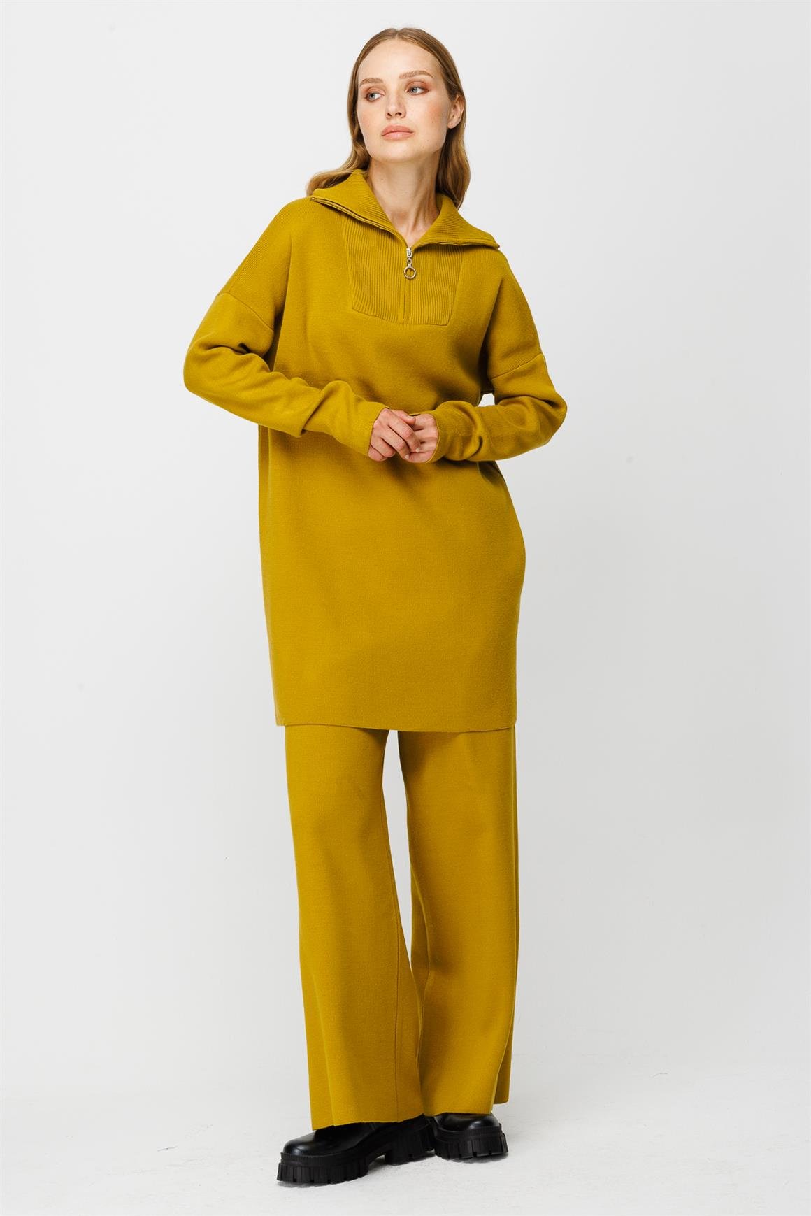 Fermuar Kapama Yakalı Triko Pantolonlu Takım  Fıstık Yeşili