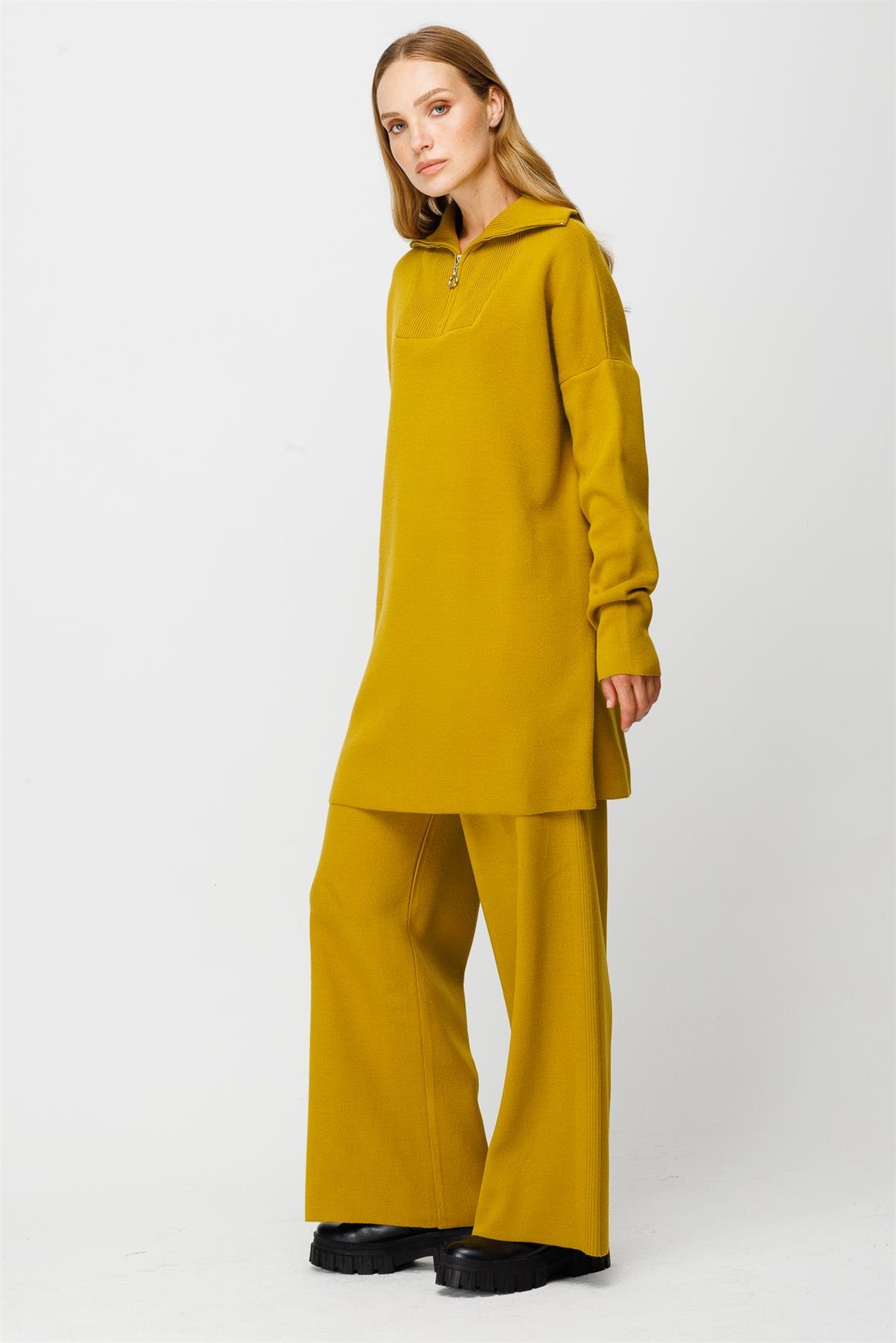 Fermuar Kapama Yakalı Triko Pantolonlu Takım  Fıstık Yeşili