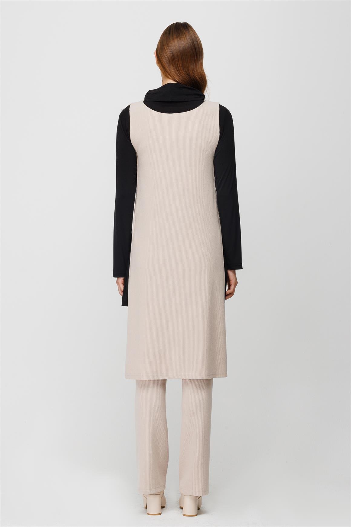 Fitilli Örme Kumaştan Yanları Pencere Detaylı Bluz Tunik Pantolon Kolye Takım  Taş