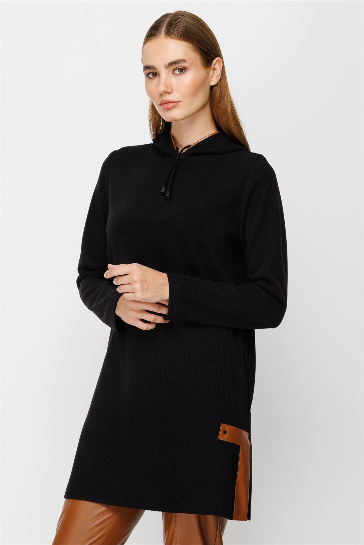 Fitilli Örme Kumaştan Kapişonlu Deri Detaylı Pantolon Tunik Takım  Siyah