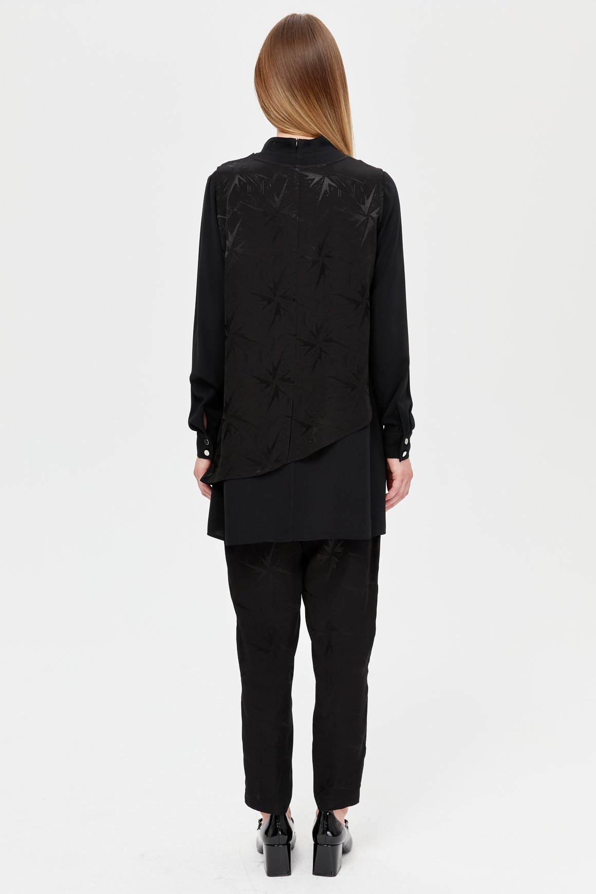 Floş Kumaş Kendinden Desenli Pantolonlu Takım  Siyah