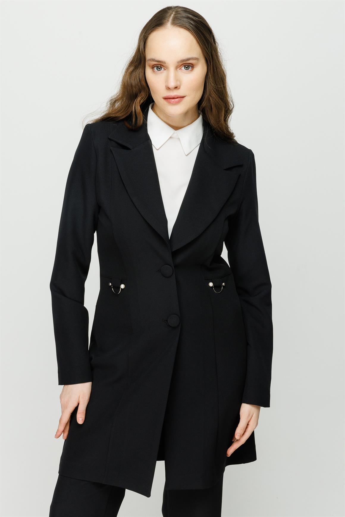 Pearl Accessory Detailed Trouser Jacket Set - Black