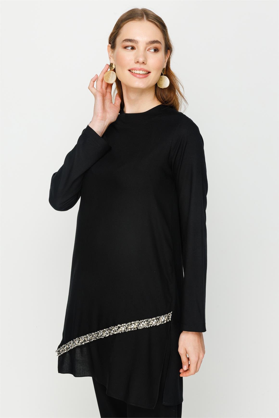 Önü Şerit Aksesuar Detaylı Pantolon Tunik Takım  Siyah