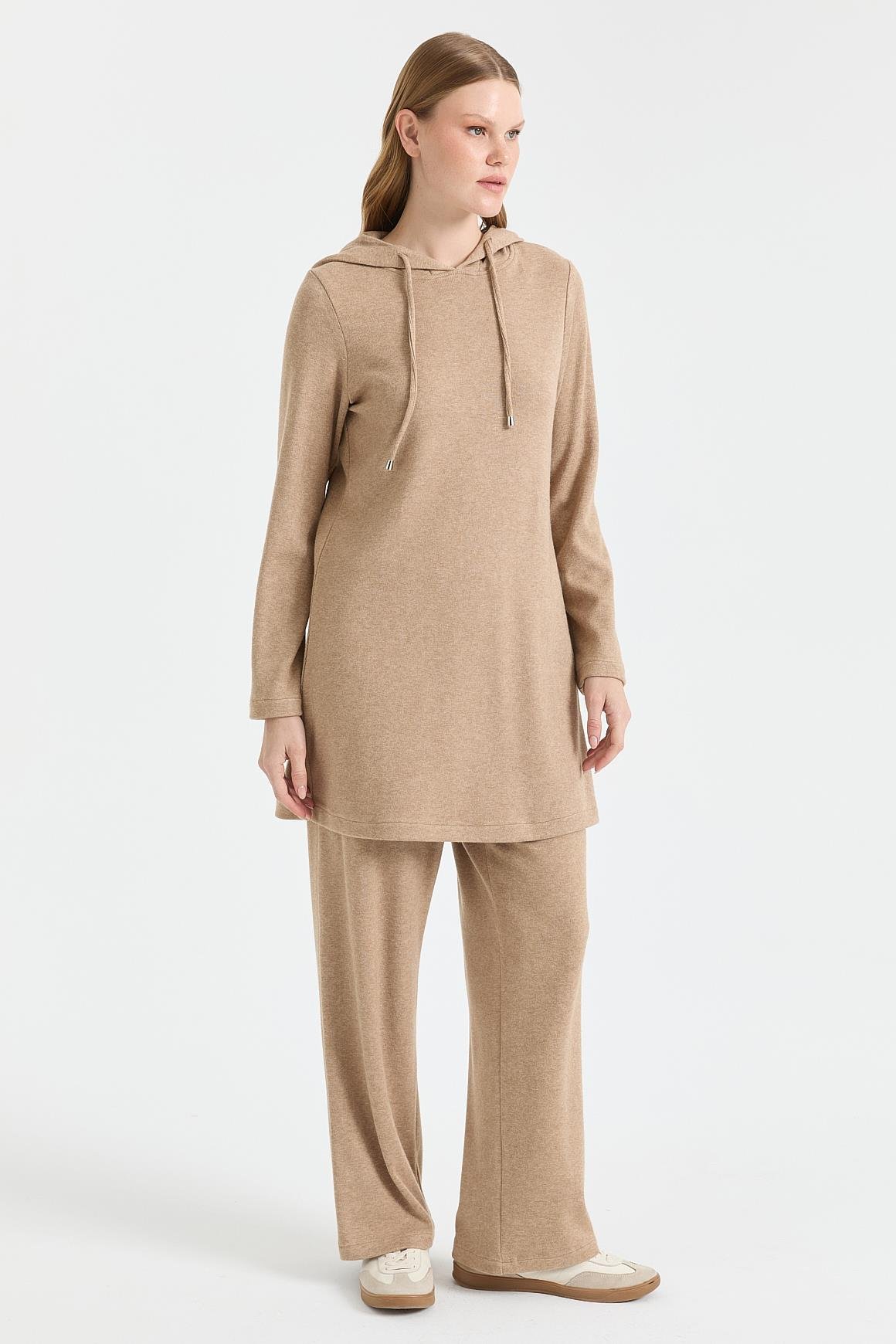 Rahat Kesim Pantolonlu Takım  Vizon