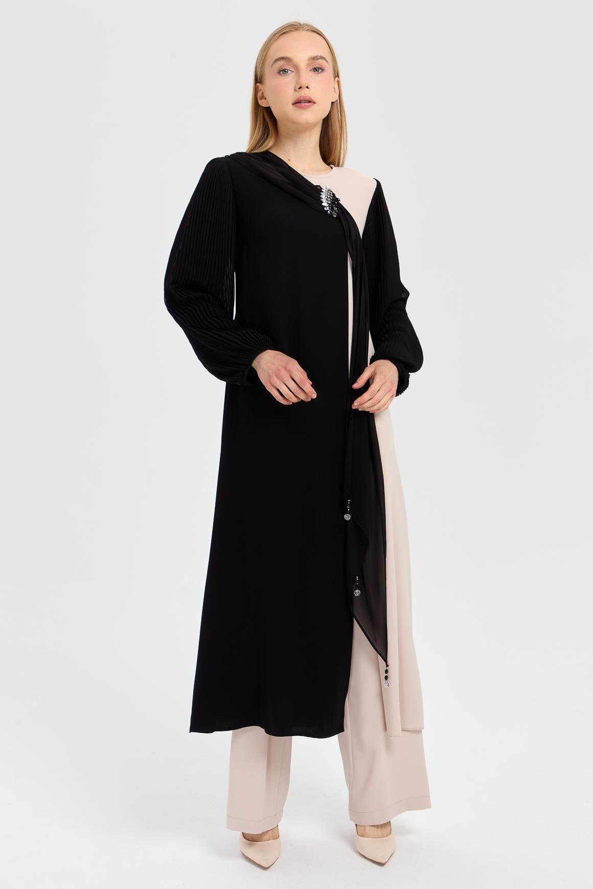 Şal Detaylı Önü Yırtmaçlı Pilise Kollu Pantolonlu Takım  Taş