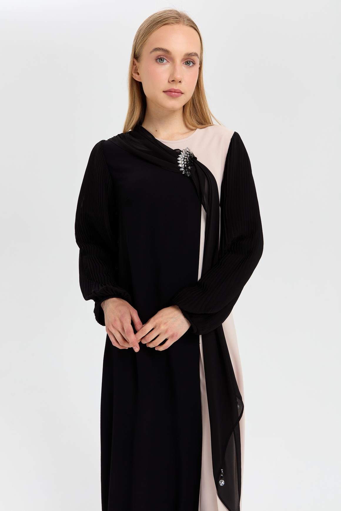 Şal Detaylı Önü Yırtmaçlı Pilise Kollu Pantolonlu Takım  Taş