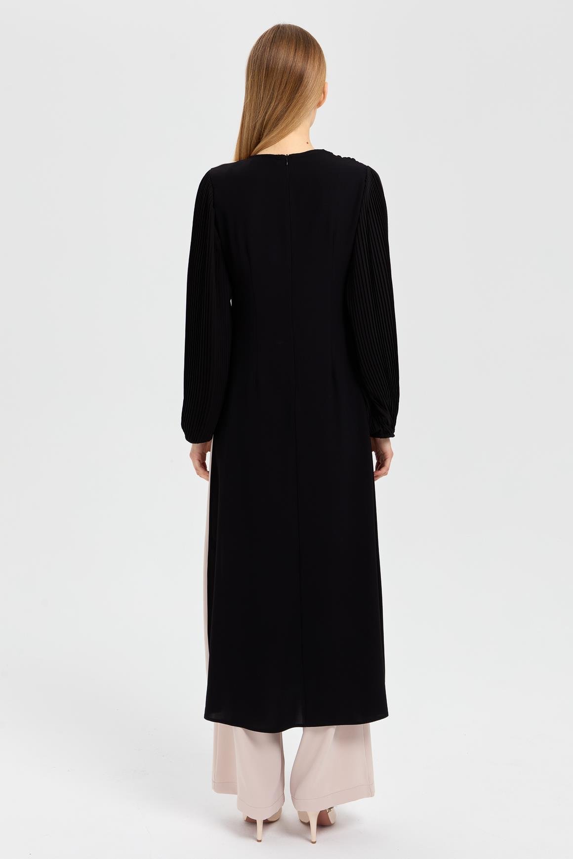 Şal Detaylı Önü Yırtmaçlı Pilise Kollu Pantolonlu Takım  Taş