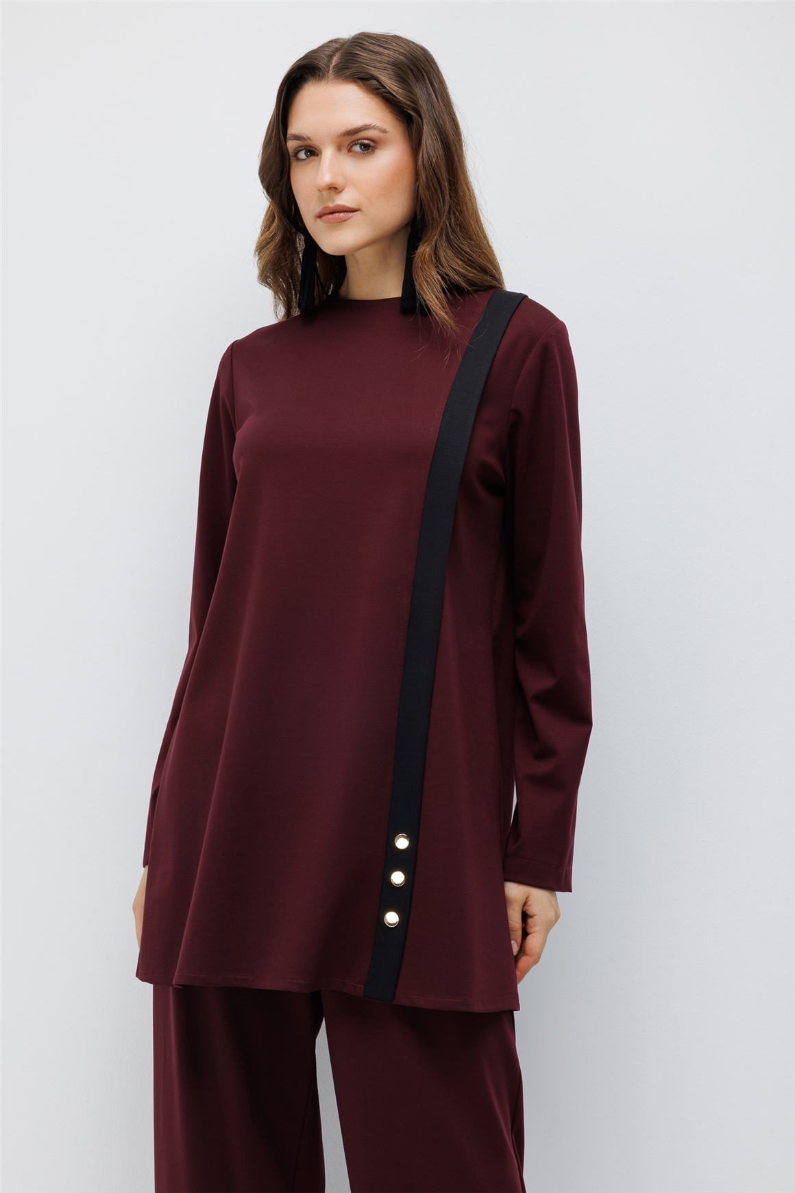Şerit Detaylı Pantolonlu Takım  Bordo