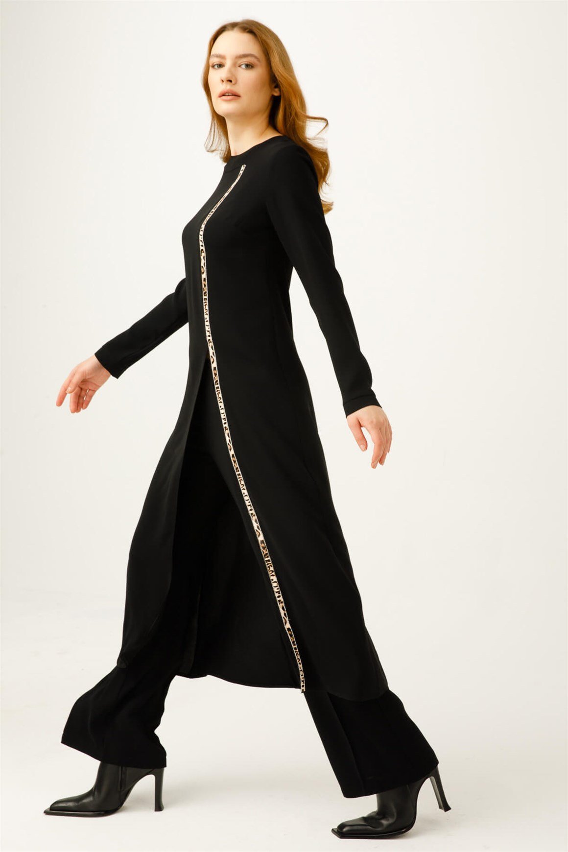 Şerit Leopar Aksesuarlı Pantolonlu Takım  Siyah