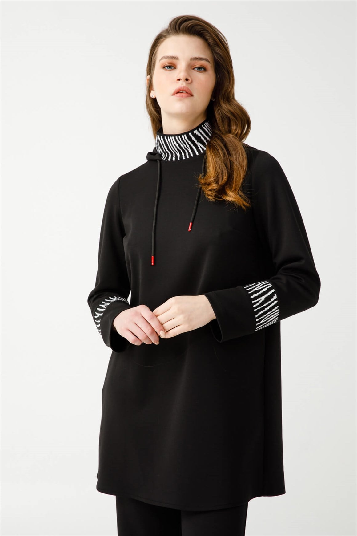 Tiger Desen Ribanalı Kapişonlu Pantolon Sweatshirt Takım  Siyah