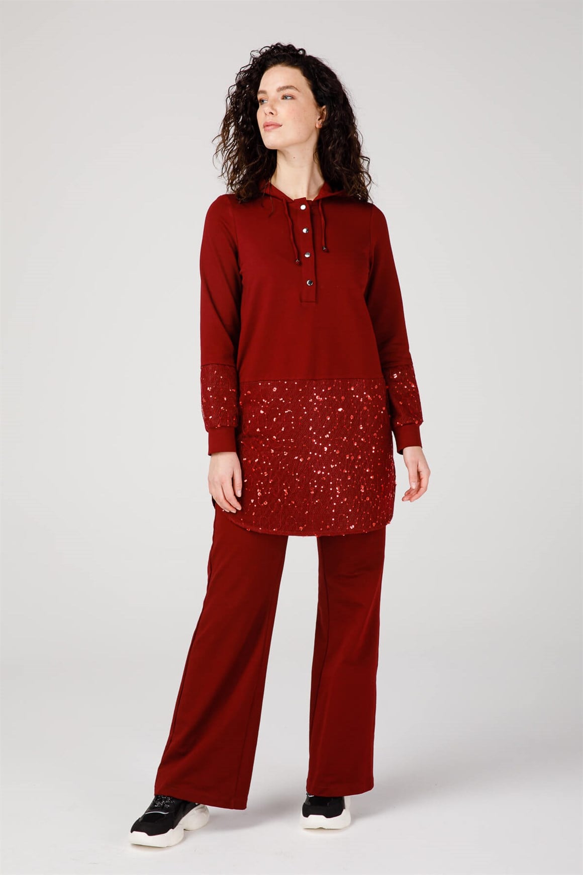 Tunik Altı ve Kolları Dantel Kaplamalı Pantolonlu Takım  Bordo