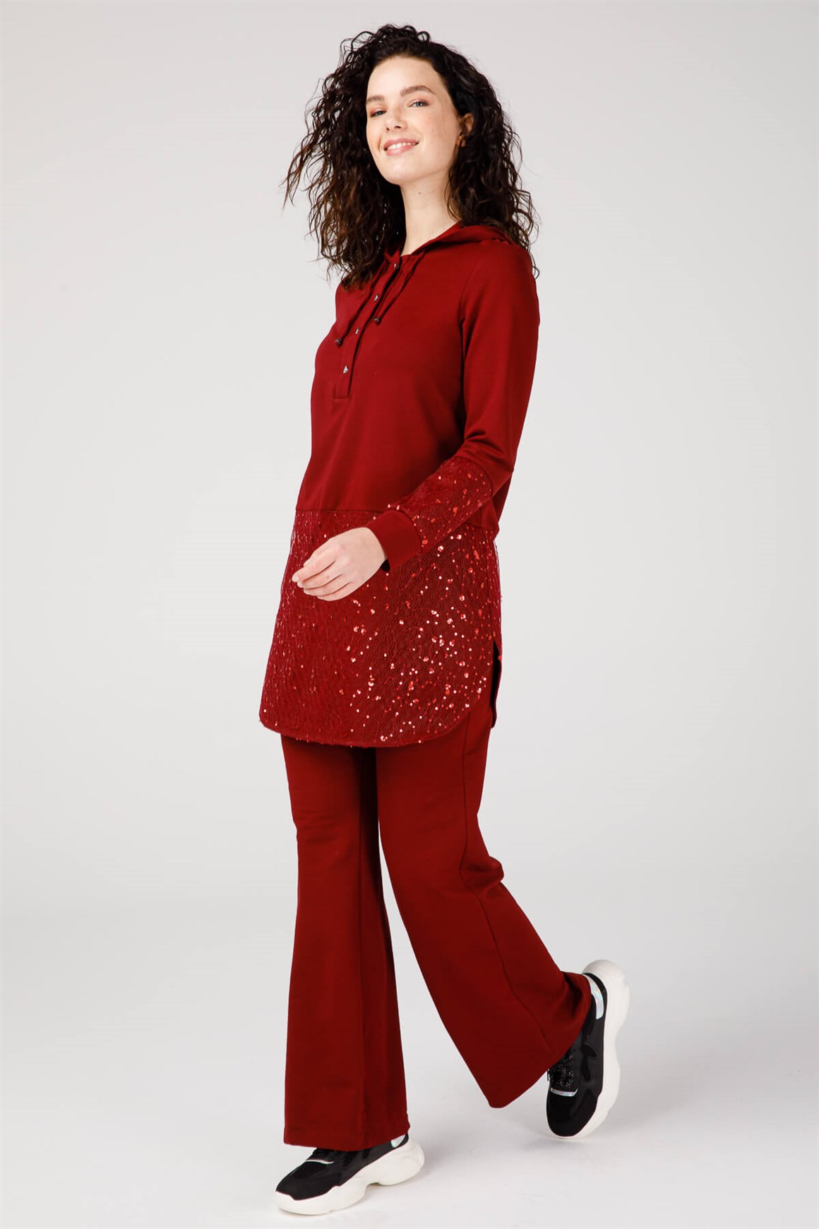 Tunik Altı ve Kolları Dantel Kaplamalı Pantolonlu Takım  Bordo