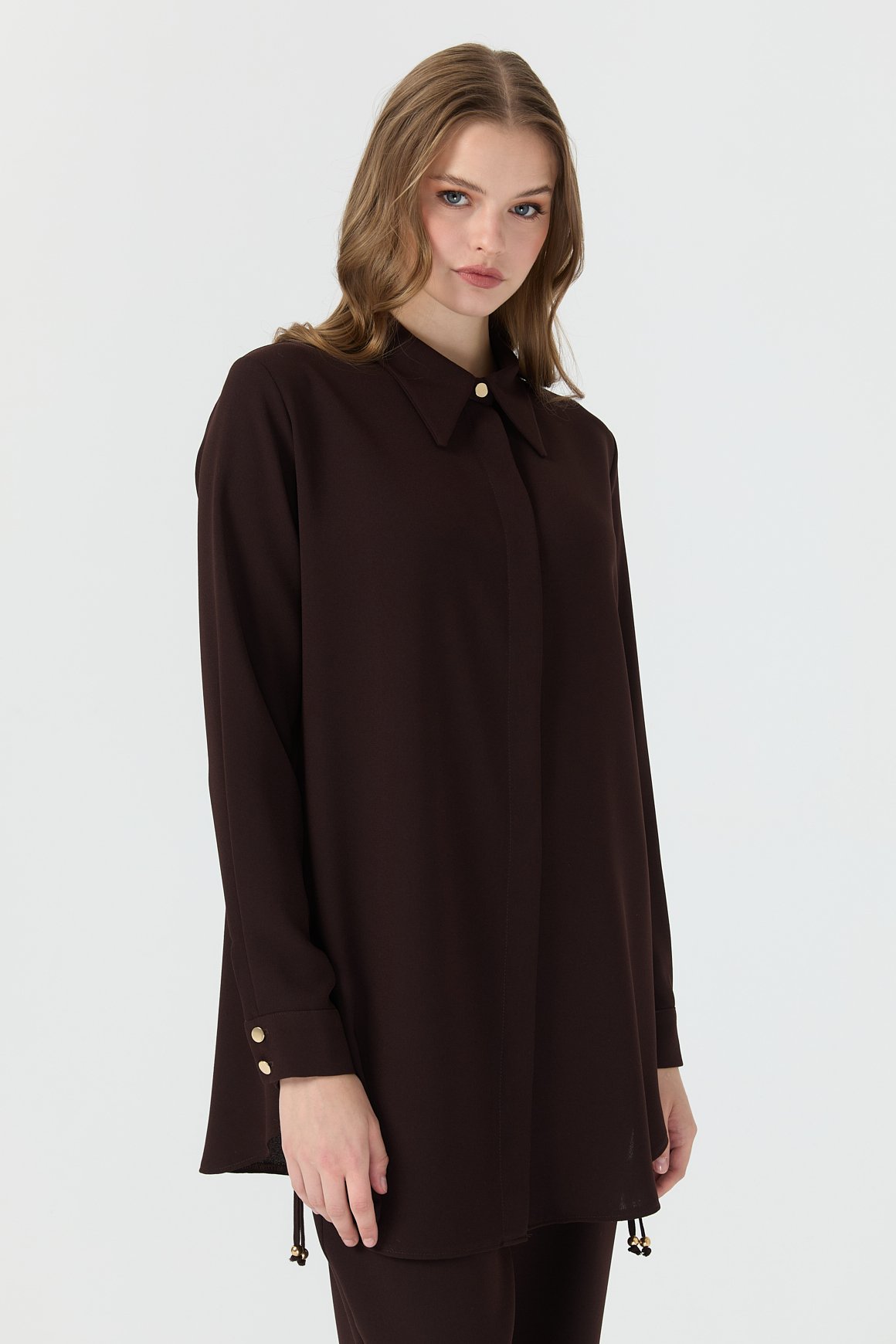 Yandan Büzgü Detaylı Pantolonlu Takım  Kahve