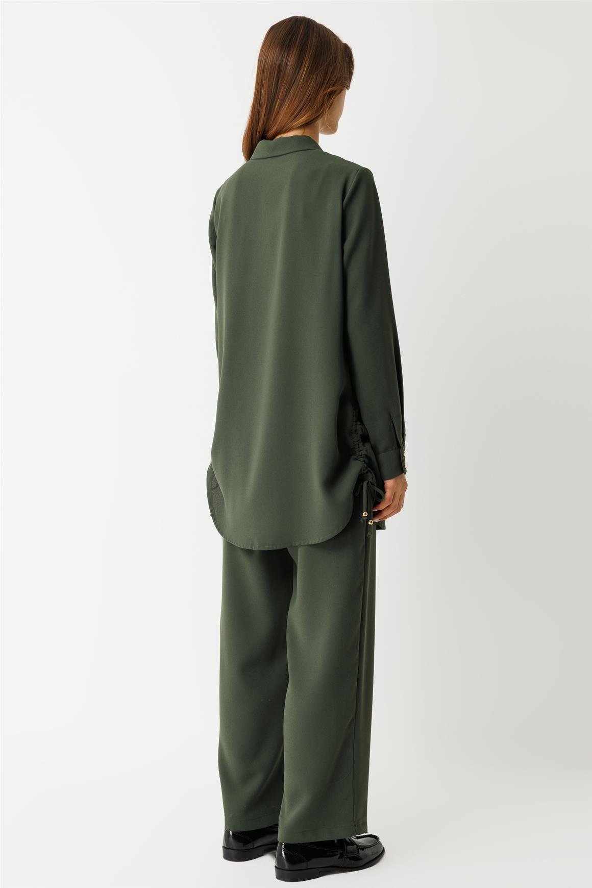 Yandan Büzgü Detaylı Pantolonlu Takım  Haki