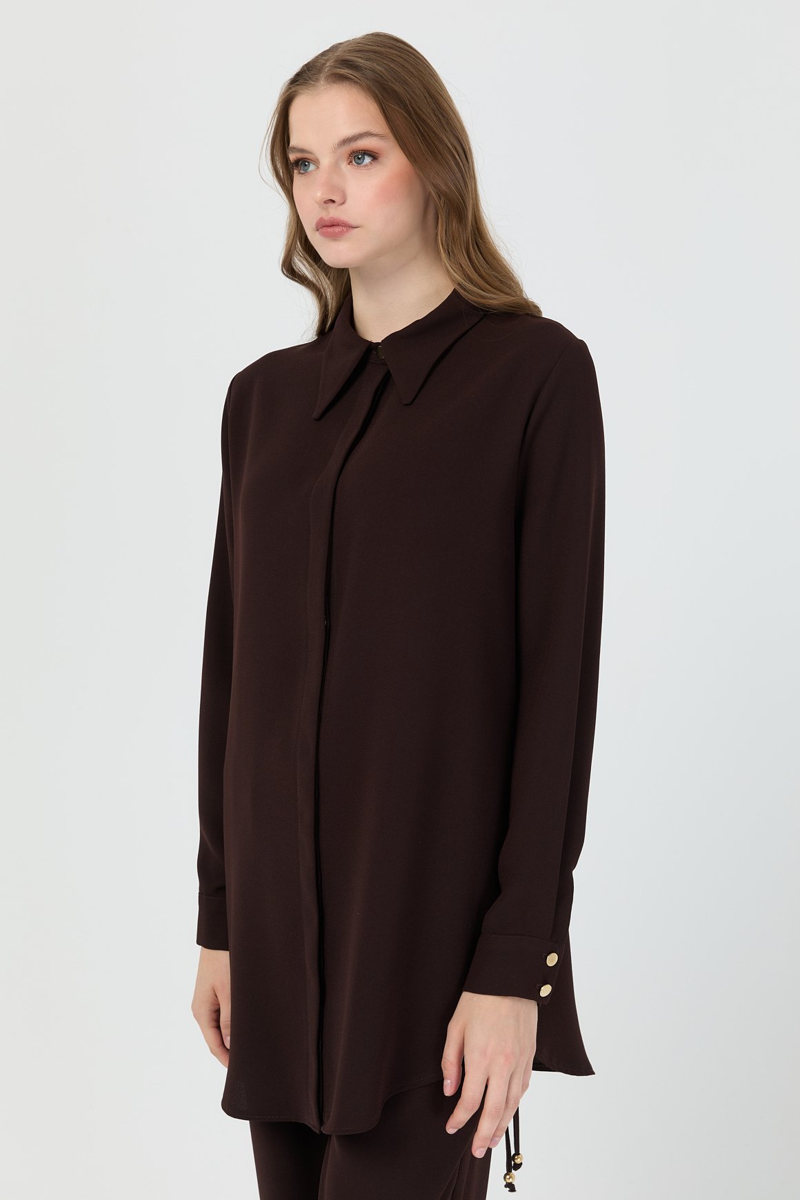 Yandan Büzgü Detaylı Pantolonlu Takım  Kahve