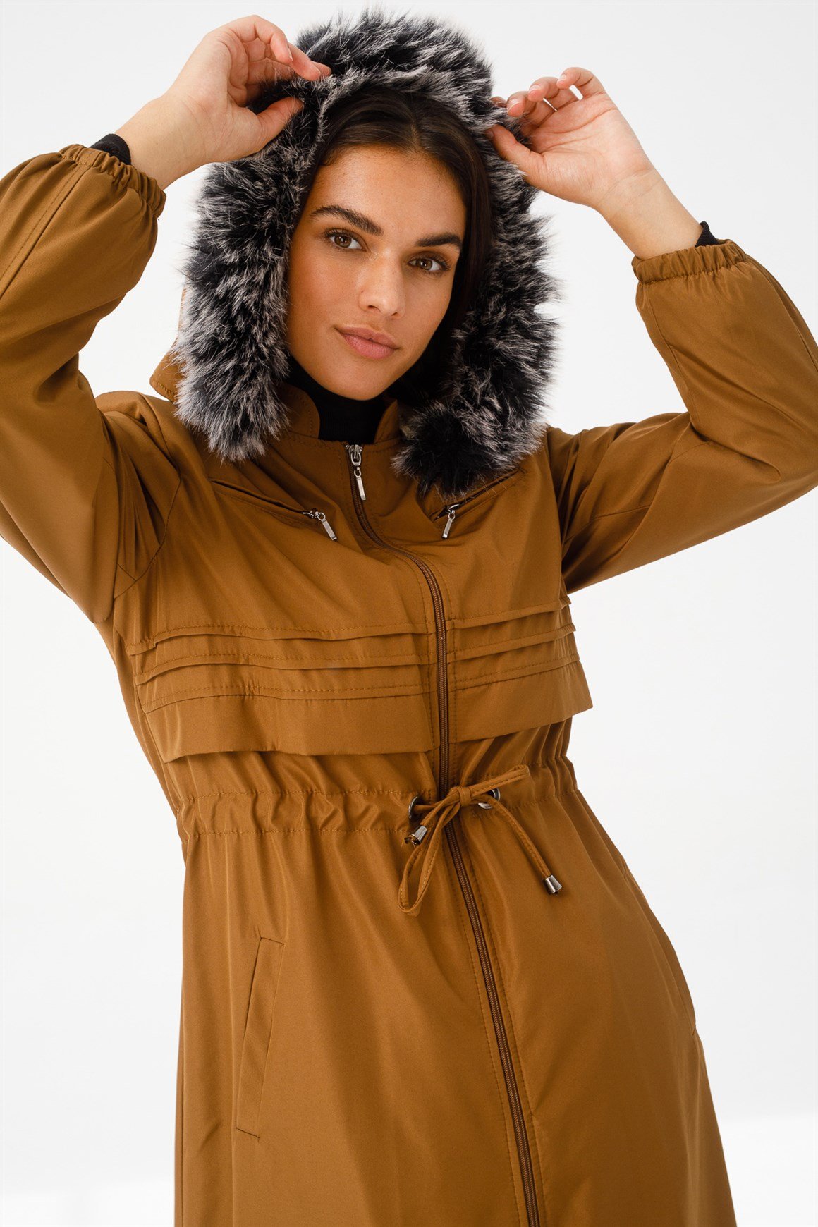 Allerli Belden Bağlamalı İçi Kürklü Tam Boy Parka Manto  Taba