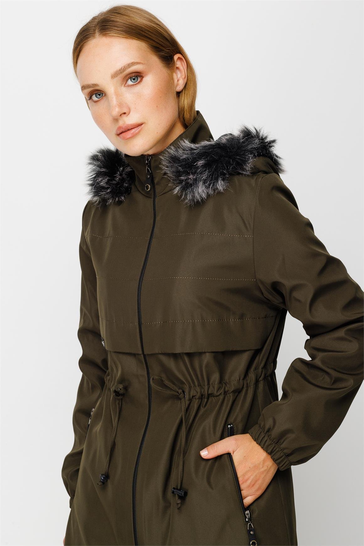 Dikiş Detaylı Ara Boy Parka  Haki