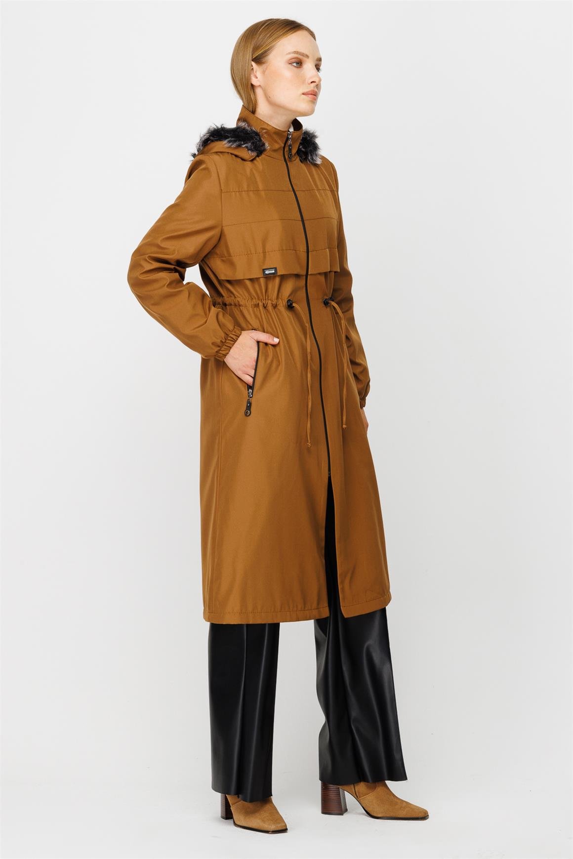 Dikiş Detaylı Ara Boy Parka  Taba