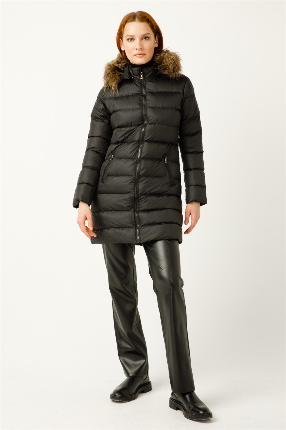 Ara Boy Kapişonlu Dolgu Kaban  Siyah