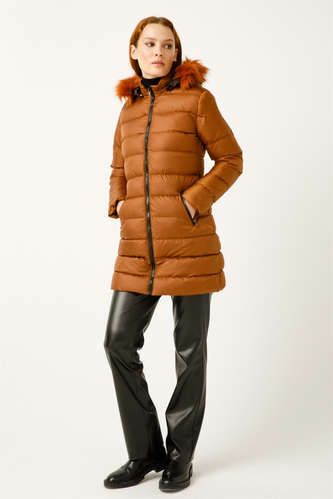 Ara Boy Kapişonlu Dolgu Kaban  Taba