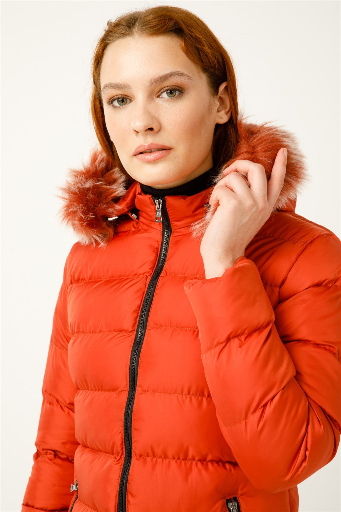 Ara Boy Kapişonlu Dolgu Kaban  Kiremit