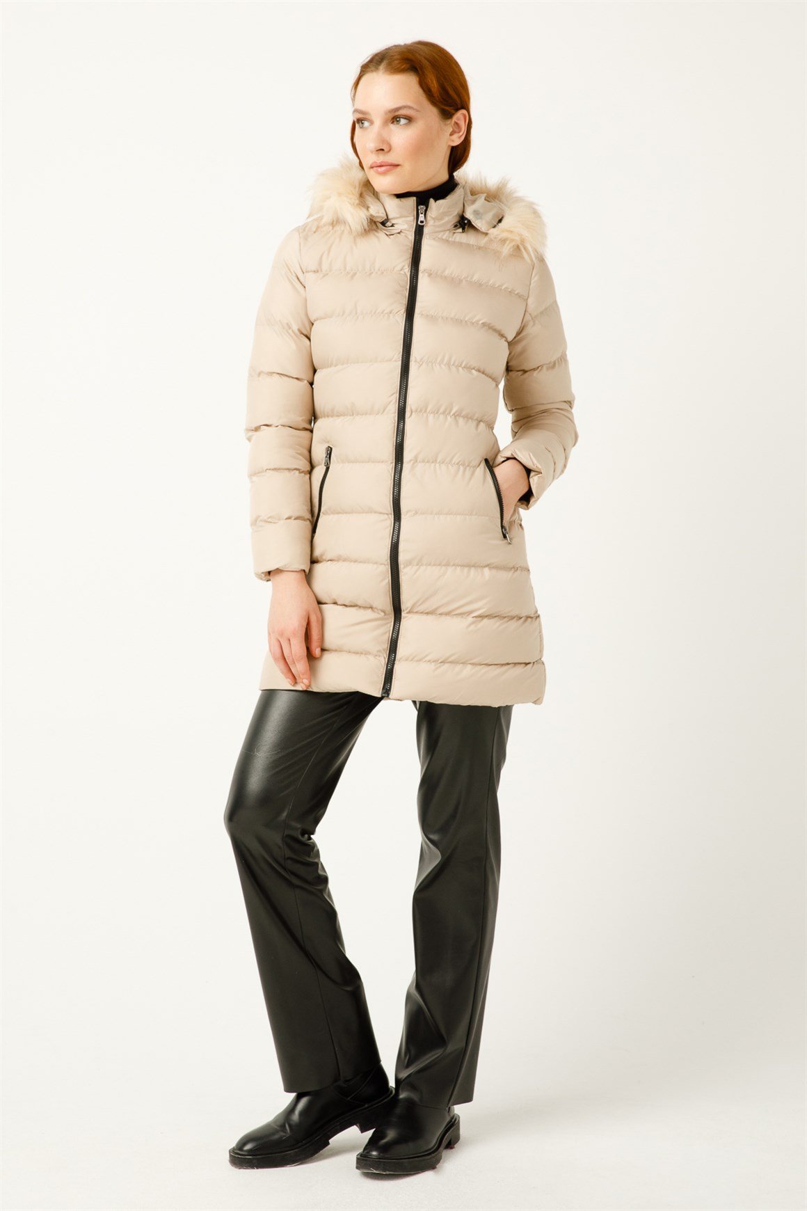 Ara Boy Kapişonlu Dolgu Kaban  Bej