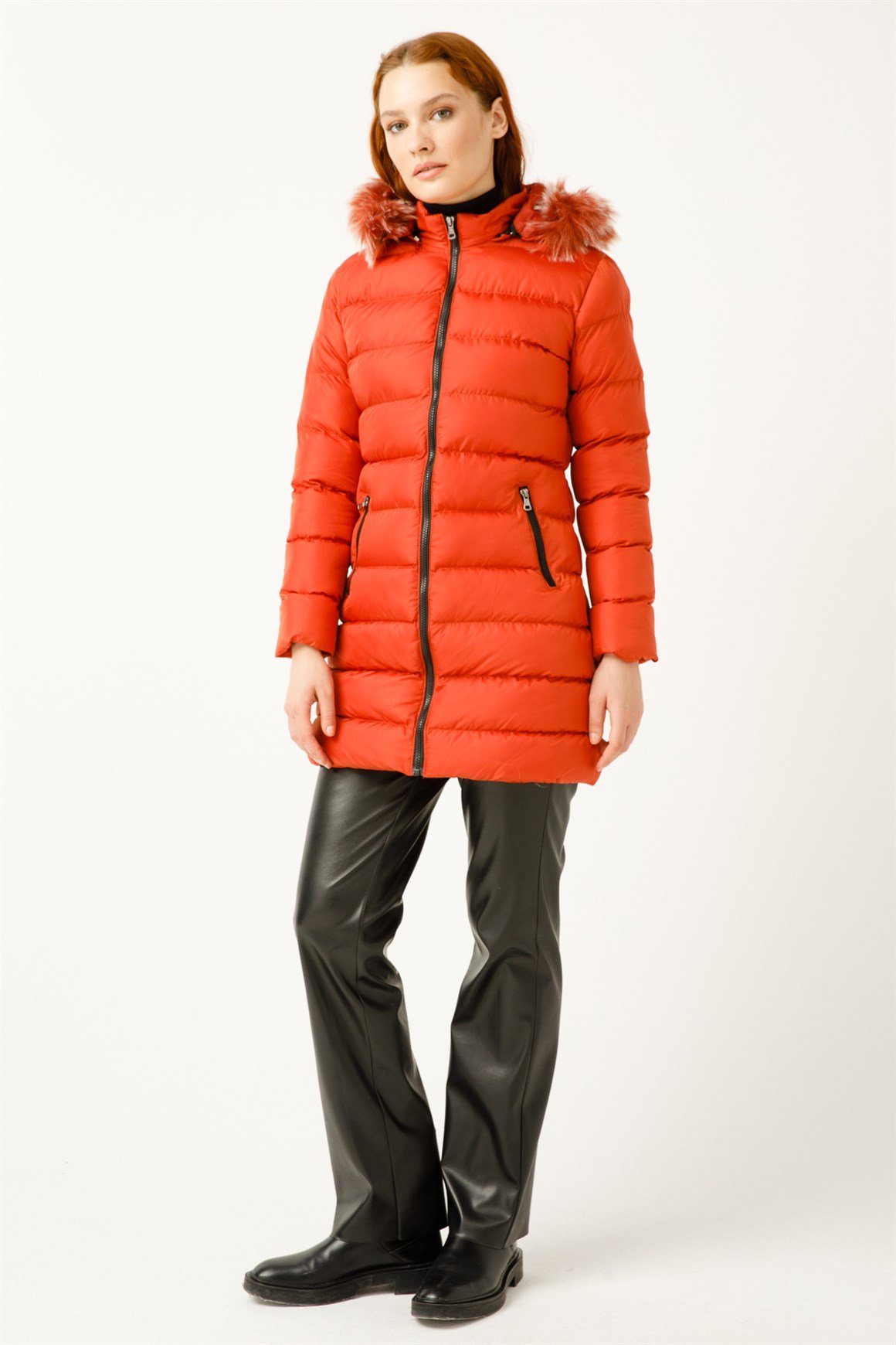 Ara Boy Kapişonlu Dolgu Kaban  Kiremit