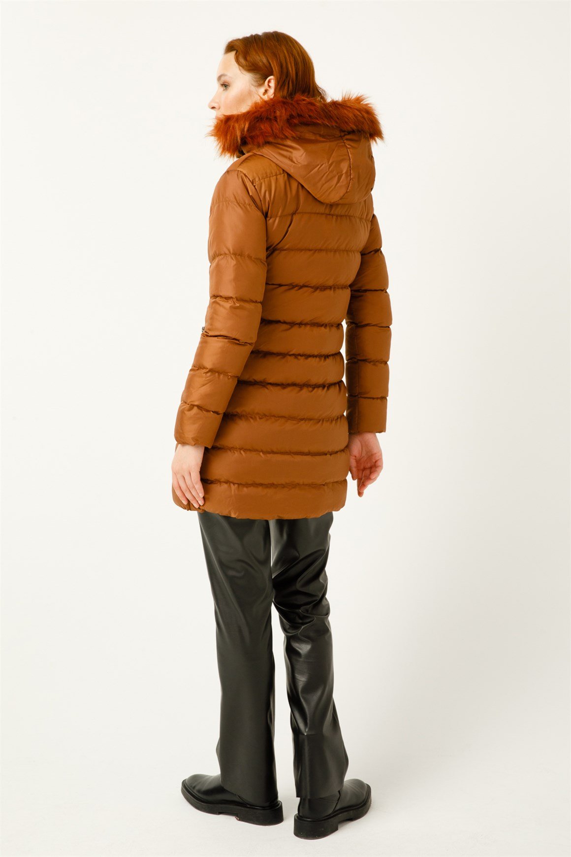 Ara Boy Kapişonlu Dolgu Kaban  Taba