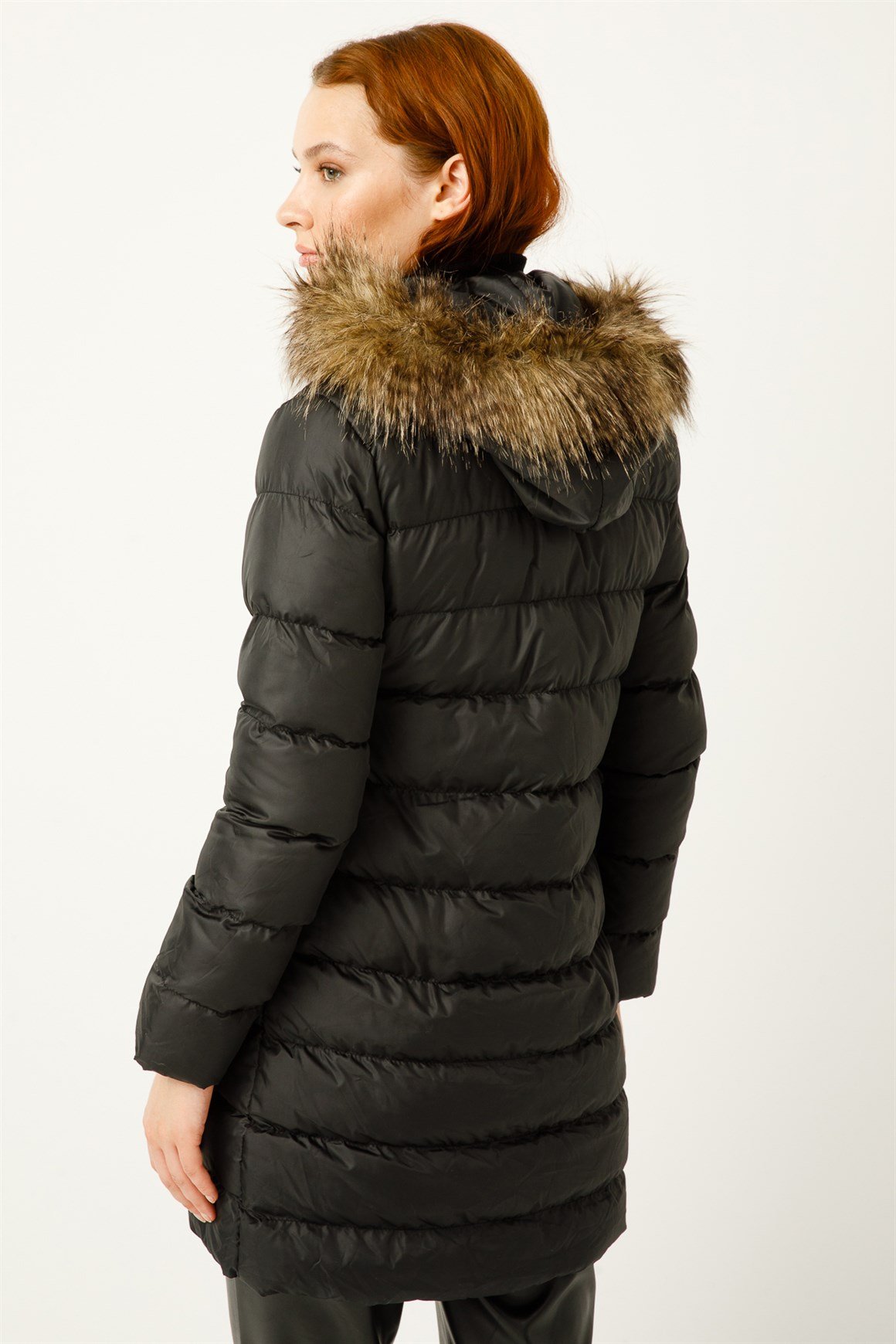 Ara Boy Kapişonlu Dolgu Kaban  Siyah