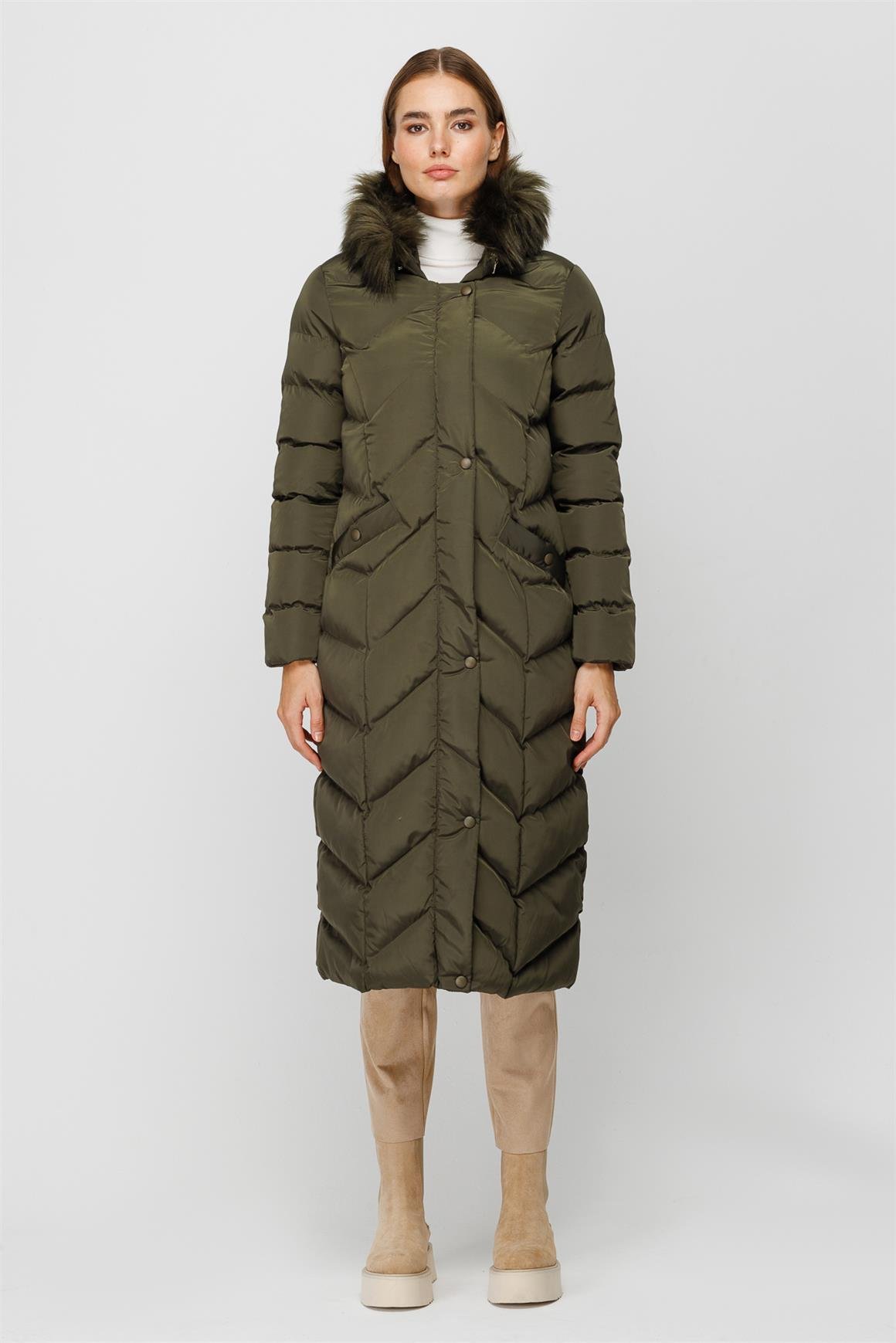 Verev Dikiş Detaylı Kapişon Kenarı Kürk Detaylı Dolgulu Kaban  Haki