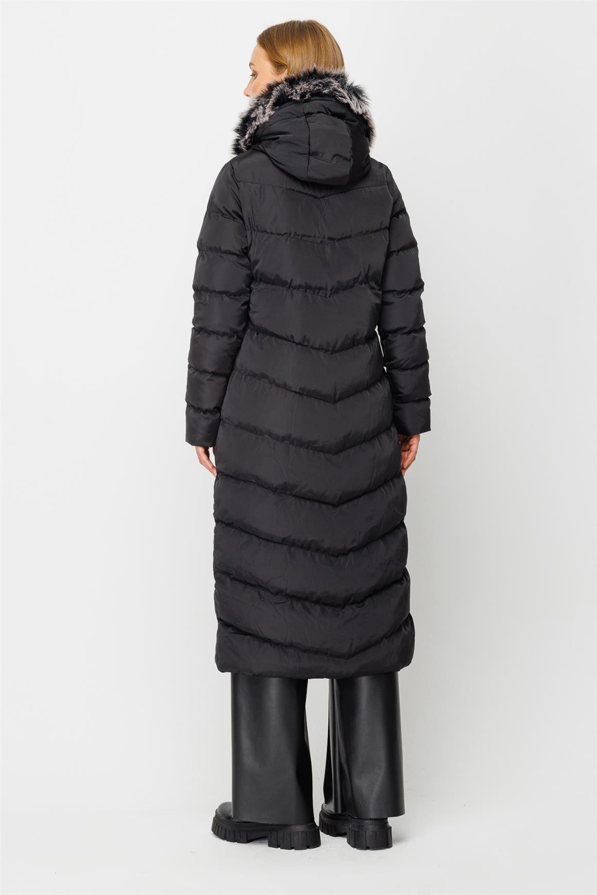 Verev Dikiş Detaylı Kapişon Kenarı Kürk Detaylı Dolgulu Kaban  Siyah