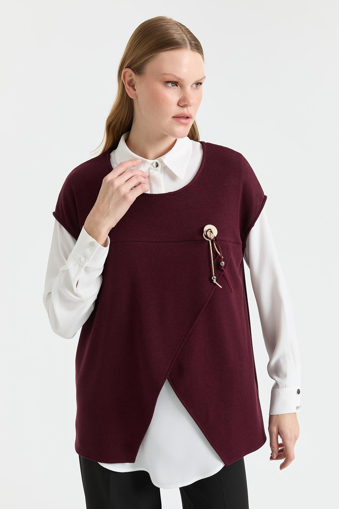 Asimetrik Kesim Broş Detaylı İkili Takım  Bordo