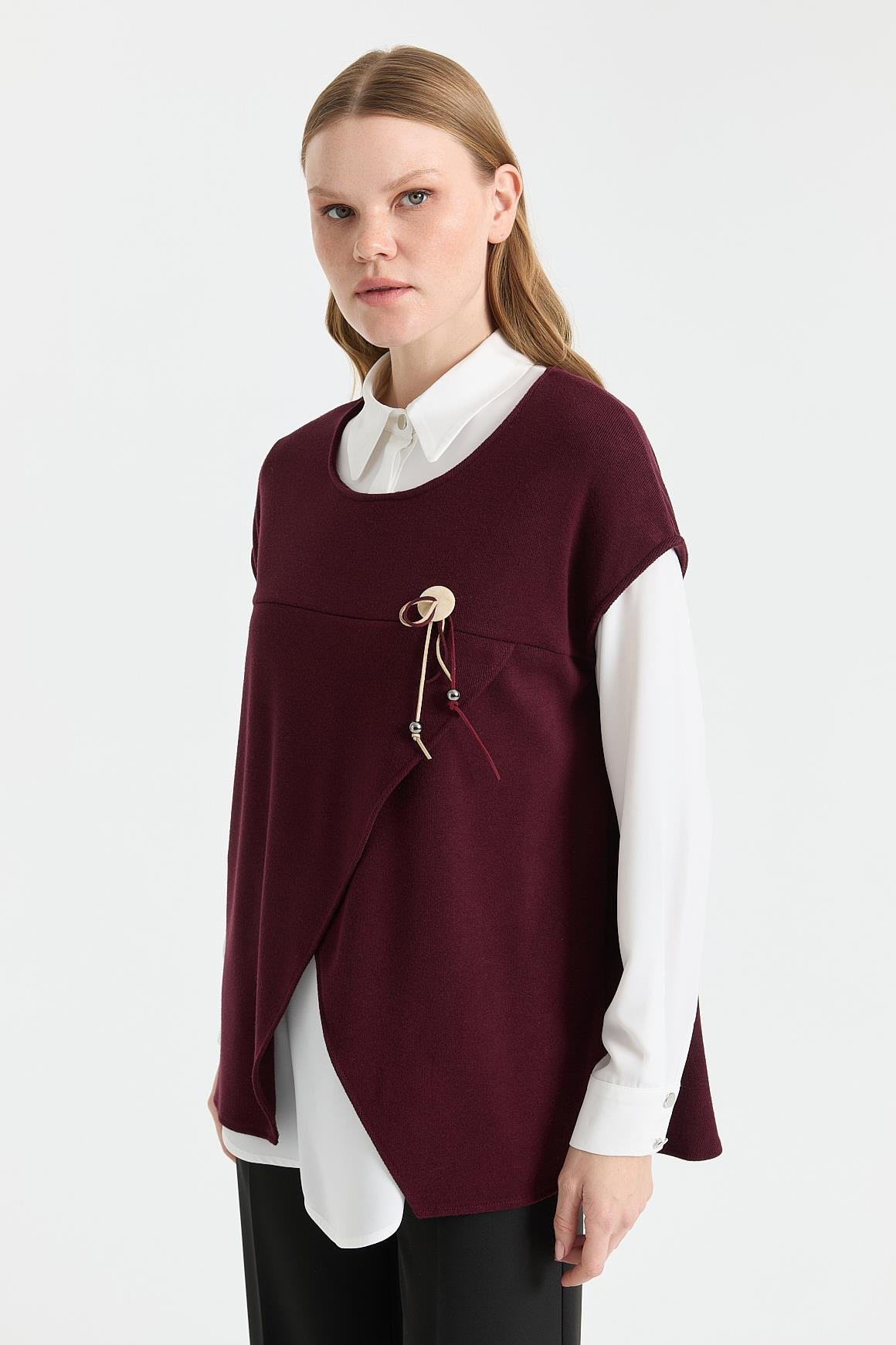 Asimetrik Kesim Broş Detaylı İkili Takım  Bordo