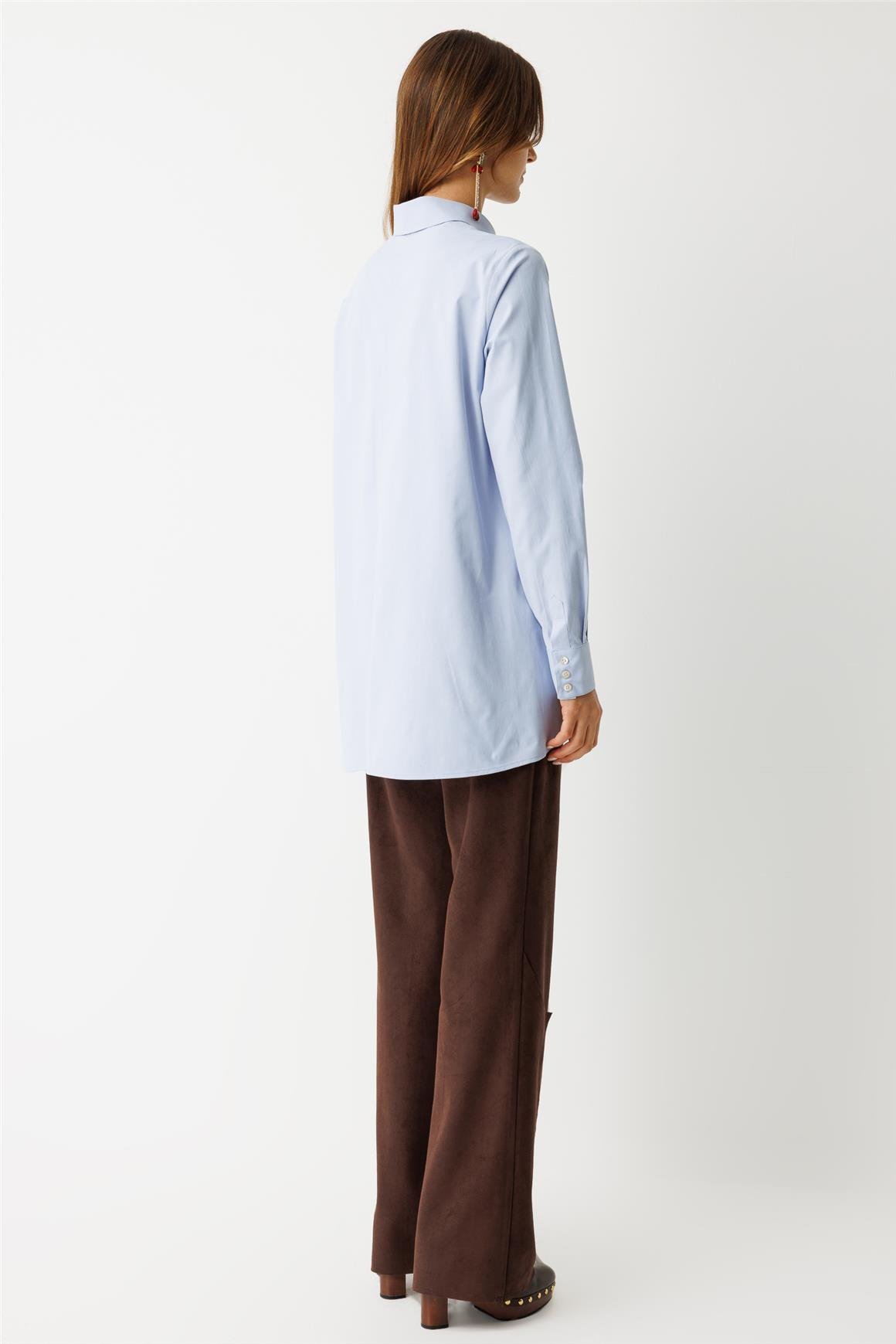 Arkası Dikiş Detaylı Pamuk Gömlek  Mavi