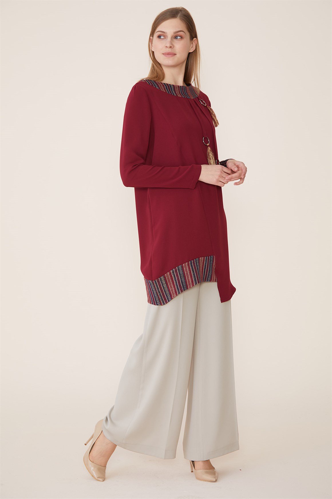 Bordo - Yakası Püsküllü Tunik