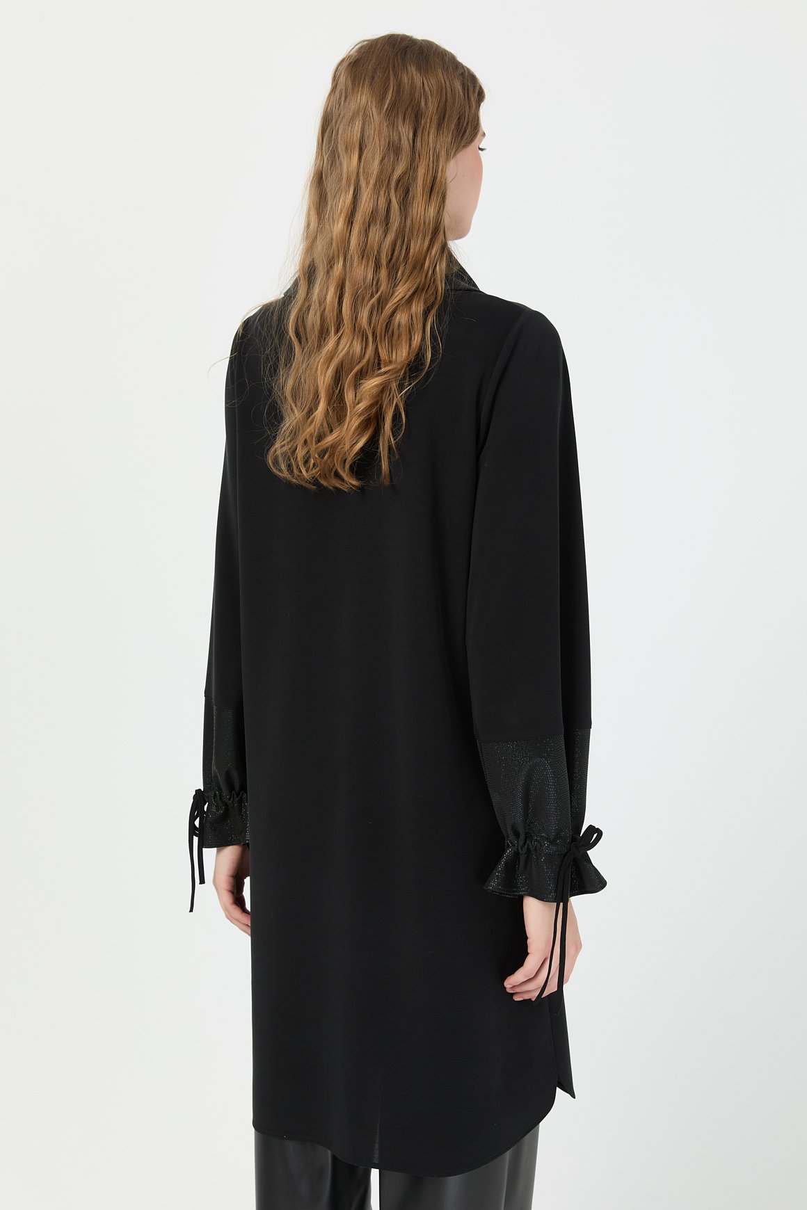 Cep Detaylı Kol Büzgülü Tunik  Siyah