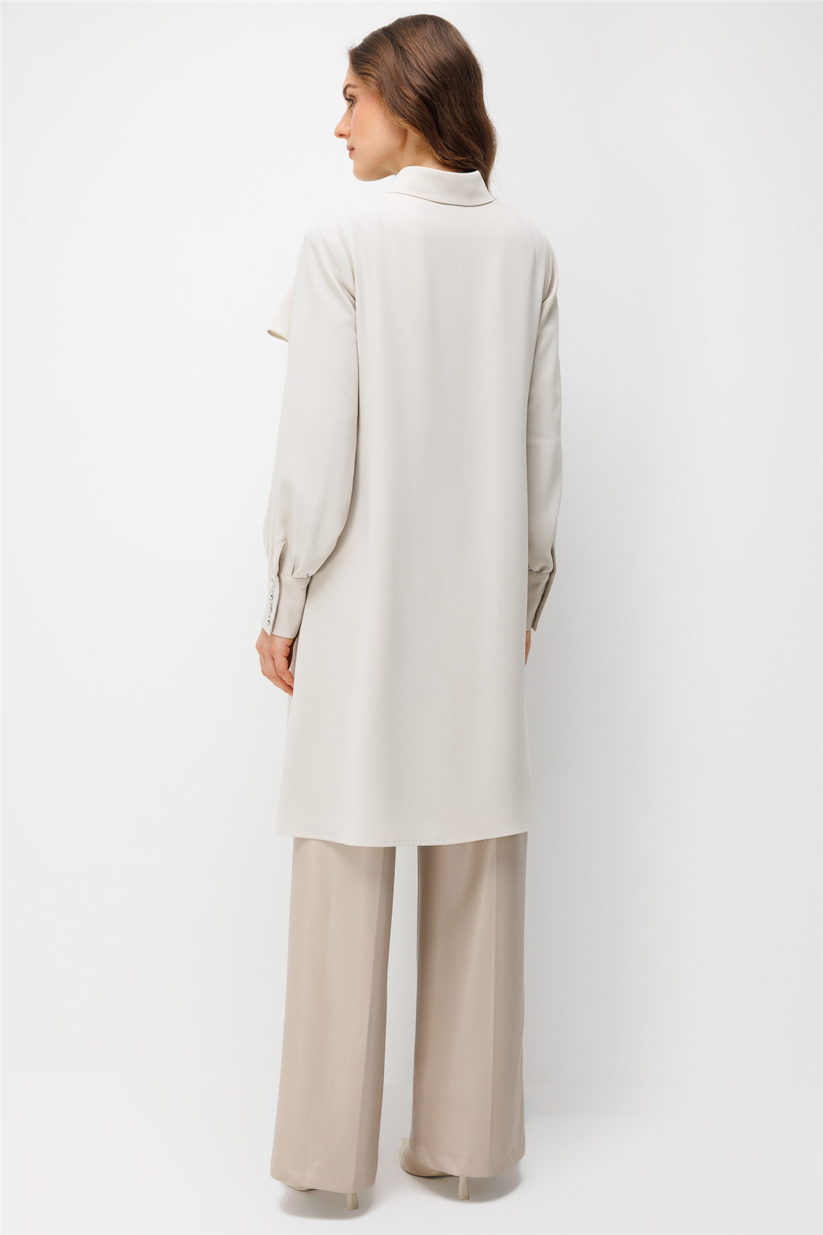 Fularlı Broş Detaylı Tunik  Taş