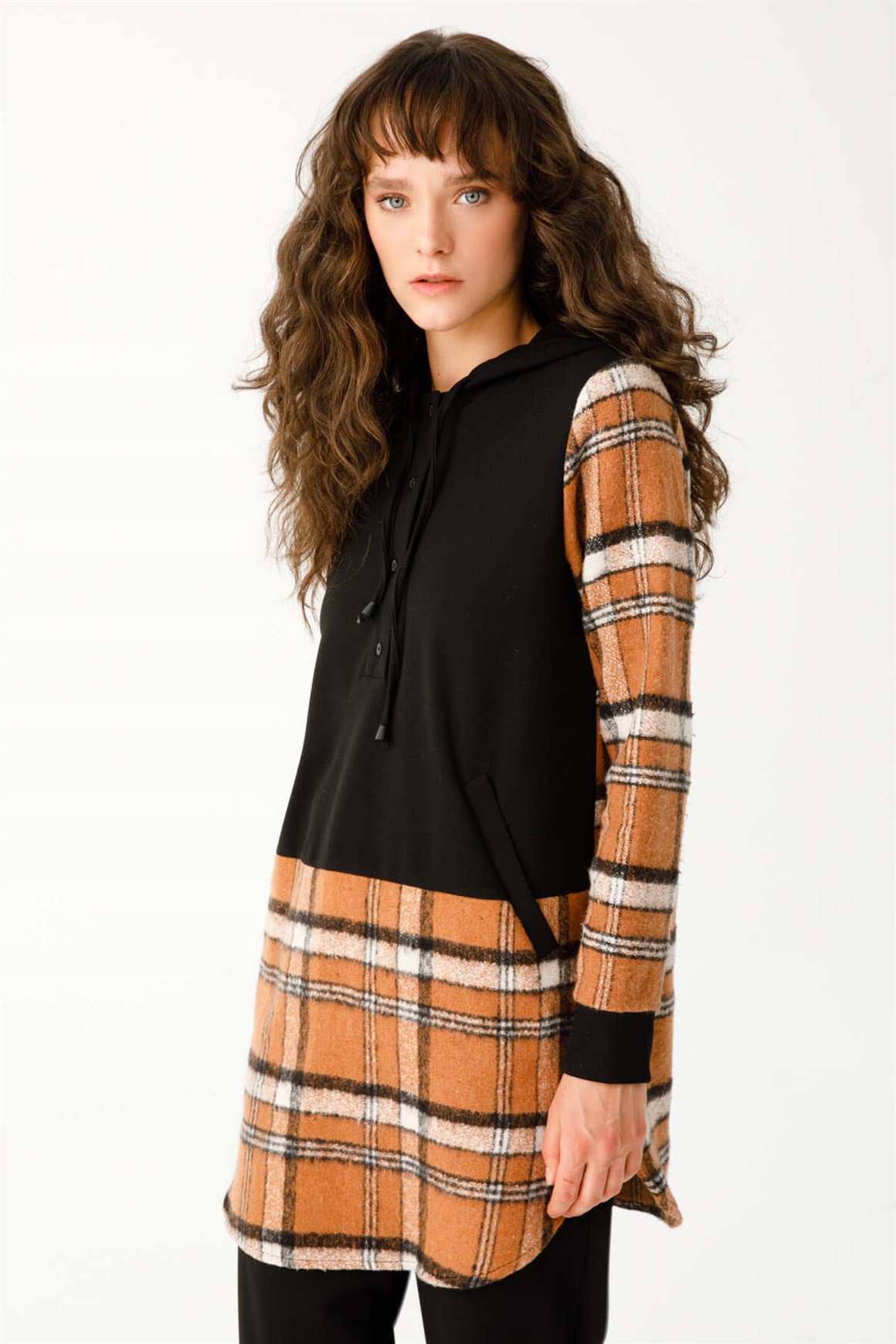 Kombinli Kapişonlu Ekose Oduncu Tunik  Taba