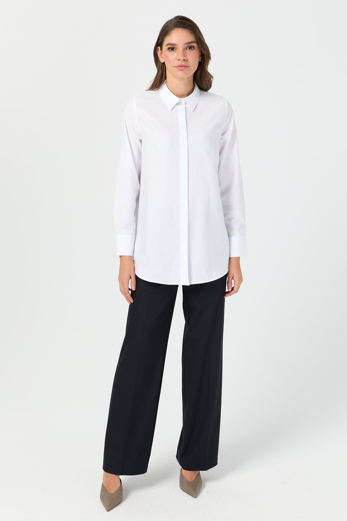 Oxford Dokulu Arkası Pileli Tunik  Beyaz